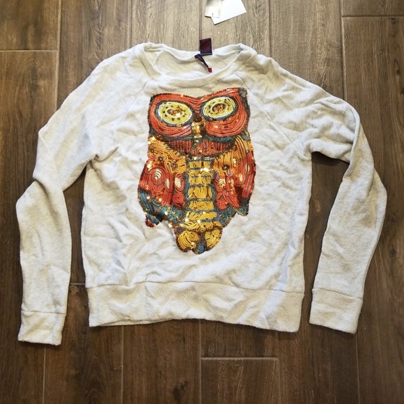 heart n crush Sweaters - NWT▪Heart n Crush ▪Owl sequined sweatshirt